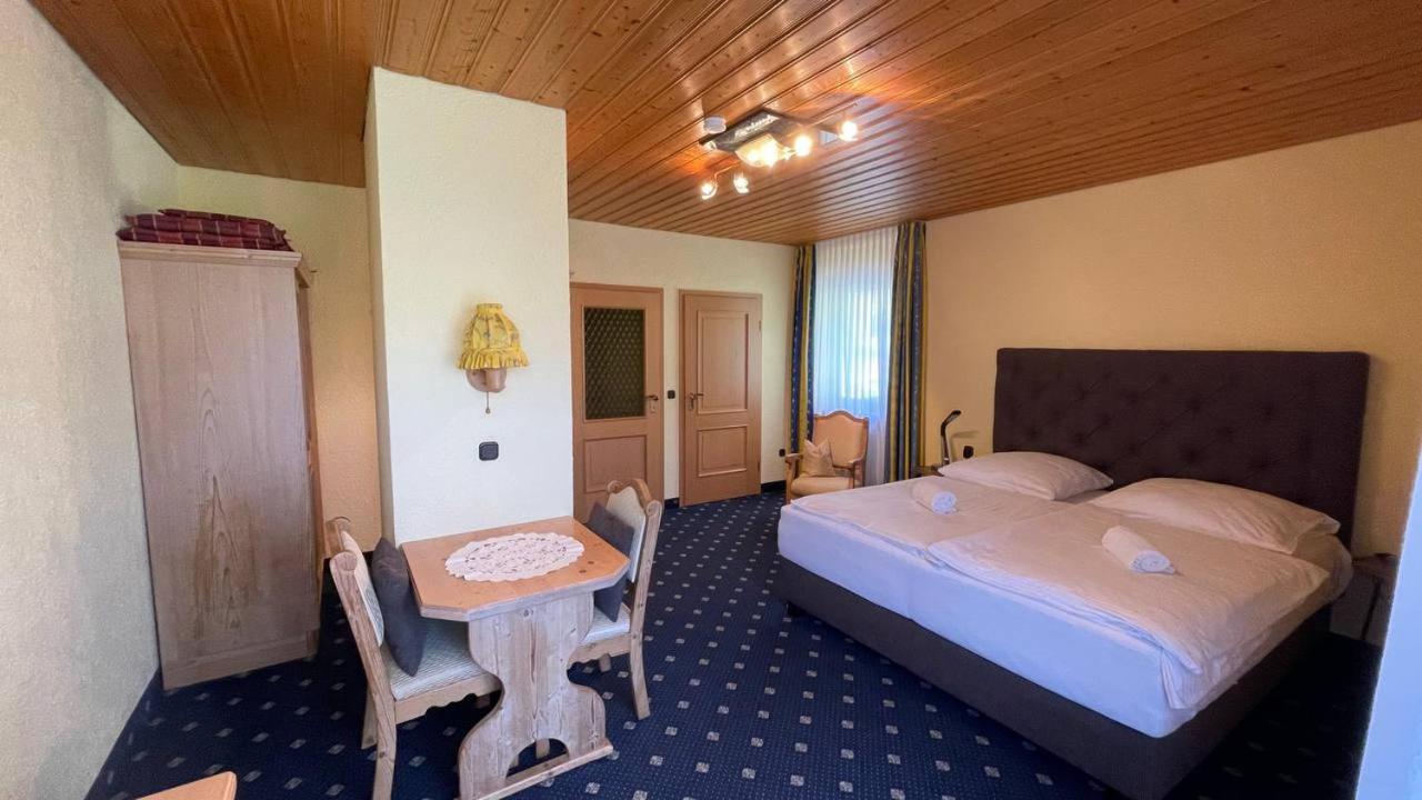 Gaestehaus Forellenhof ポッテンシュタイン エクステリア 写真