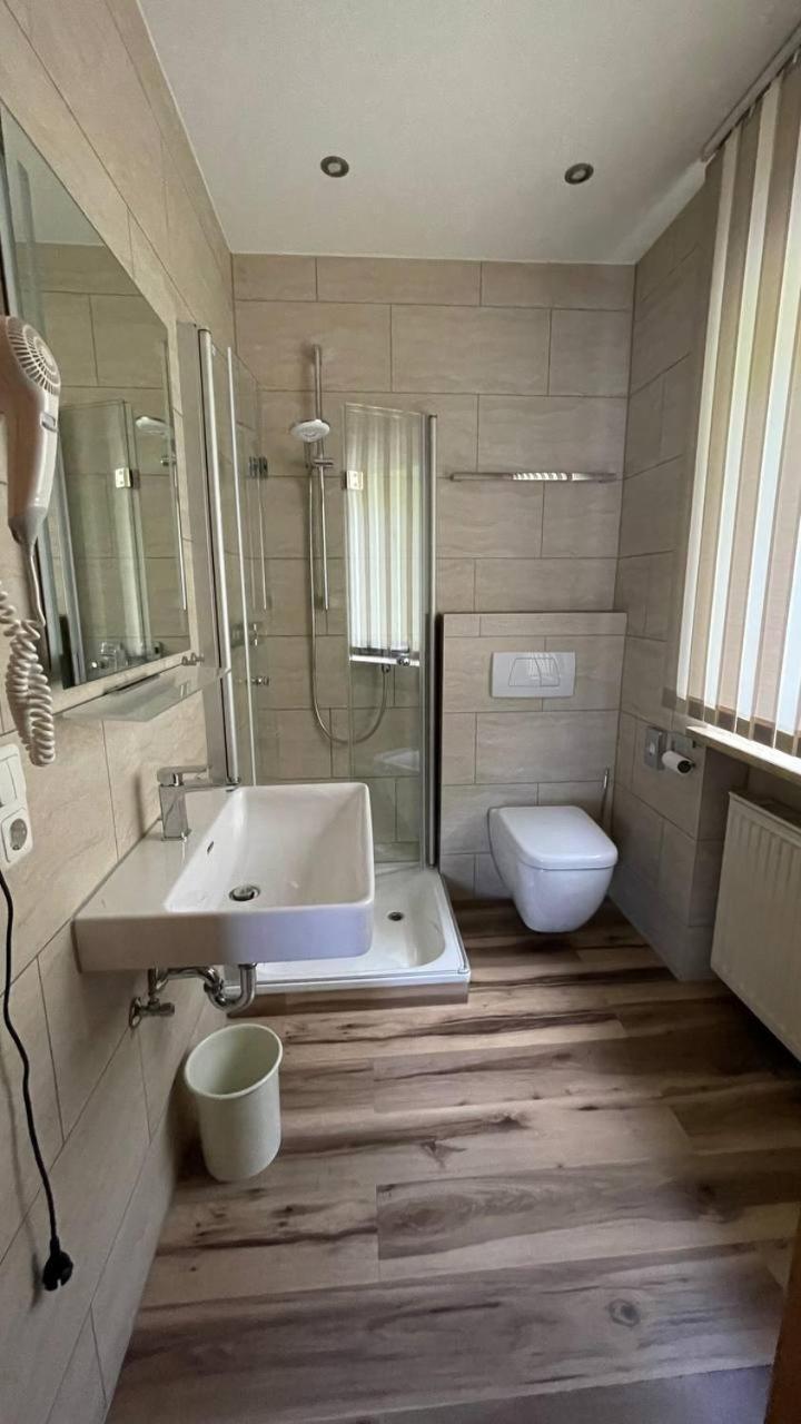 Gaestehaus Forellenhof ポッテンシュタイン エクステリア 写真