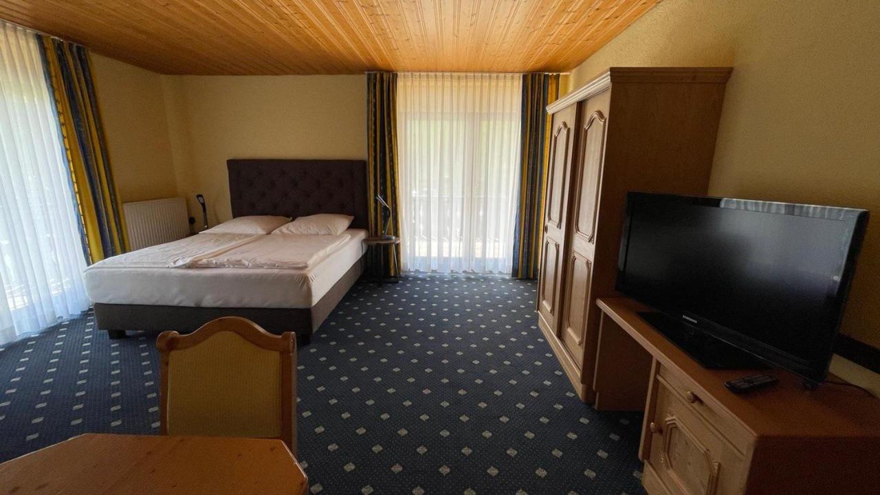 Gaestehaus Forellenhof ポッテンシュタイン エクステリア 写真