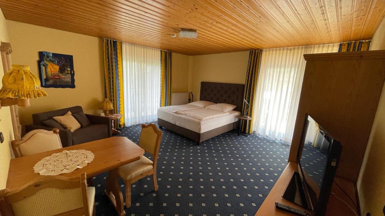 Gaestehaus Forellenhof ポッテンシュタイン エクステリア 写真