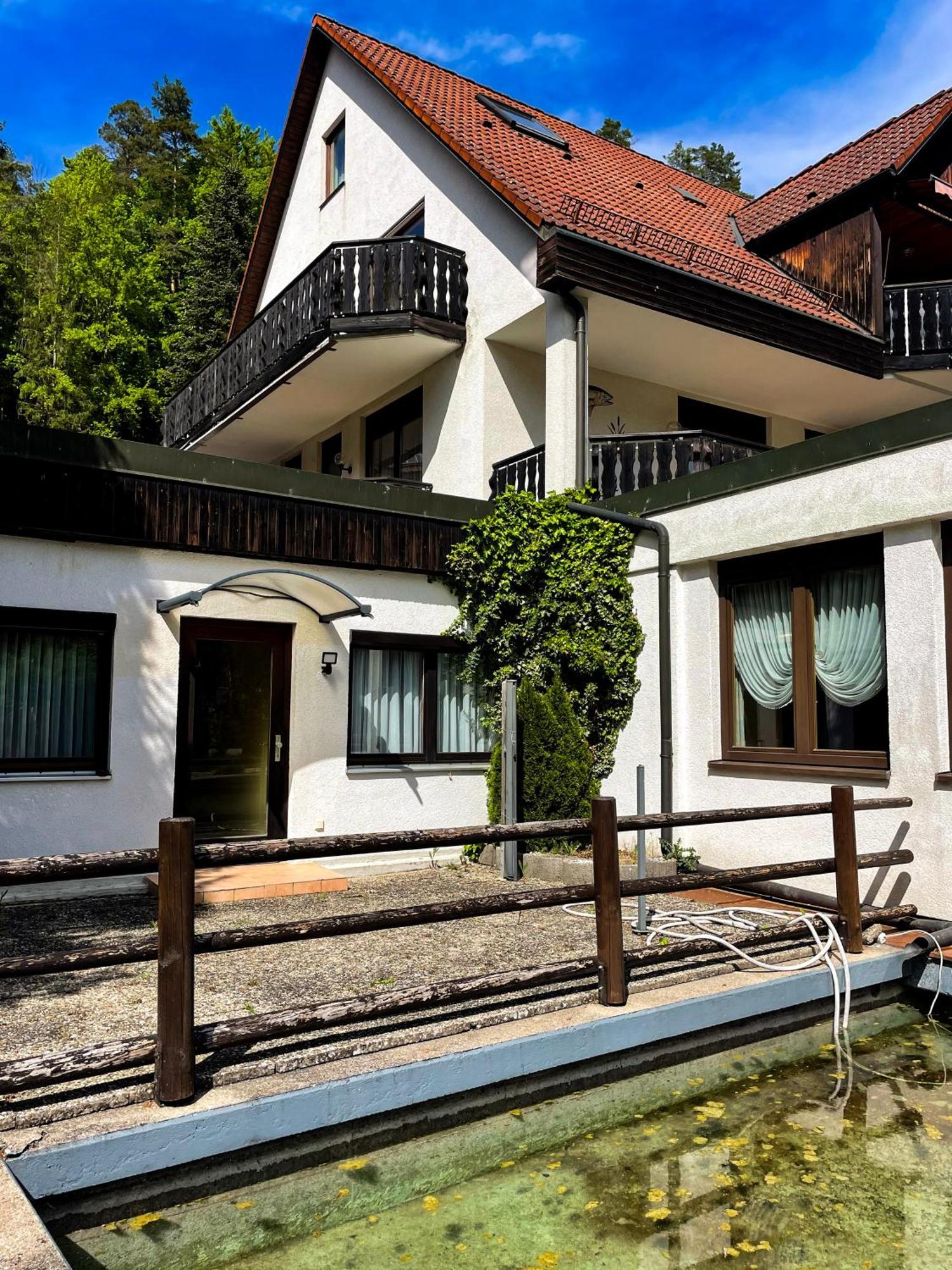 Gaestehaus Forellenhof ポッテンシュタイン エクステリア 写真